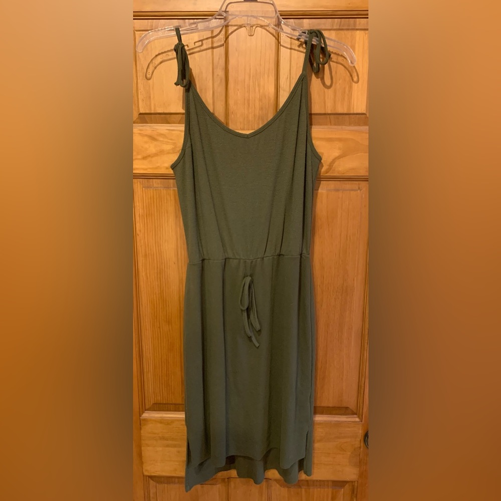 Small Shoulder Tie Dress